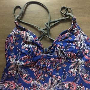 ⛄️❄️CONVERSE - Tankini Top Only Size Small